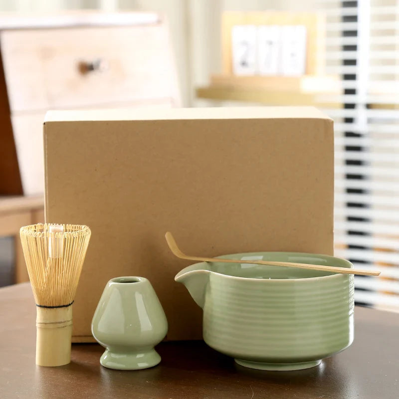 Japanisches Matcha Set 4-teilig – Schale mit Ausgießer