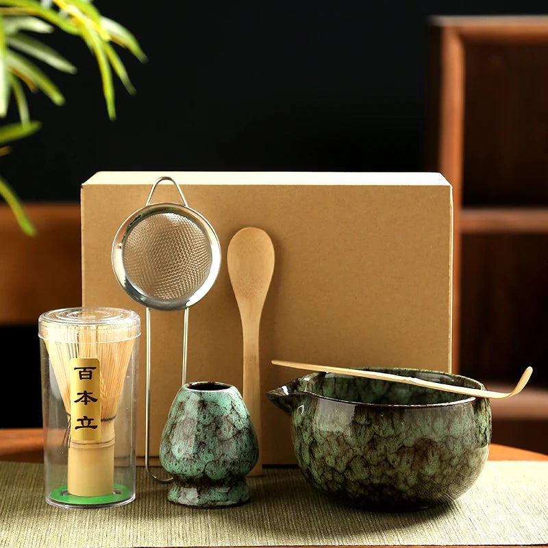 Matcha Set 6-teilig mit Keramikschale und Bambusbesen
