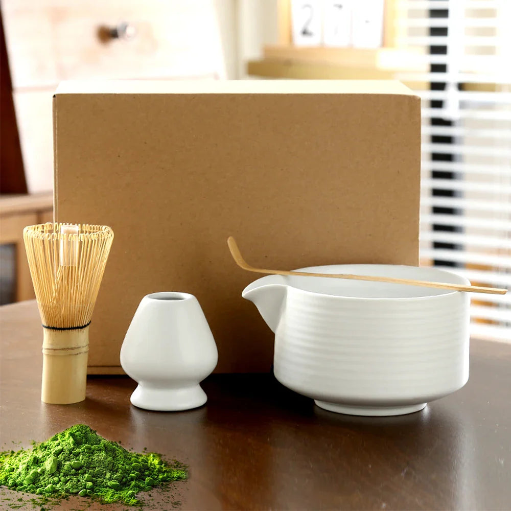 Japanisches Matcha Set 4-teilig – Schale mit Ausgießer