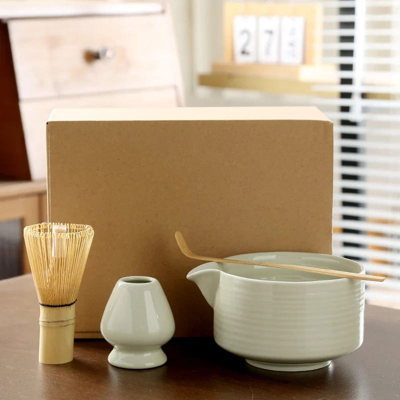 Japanisches Matcha Set 4-teilig – Schale mit Ausgießer