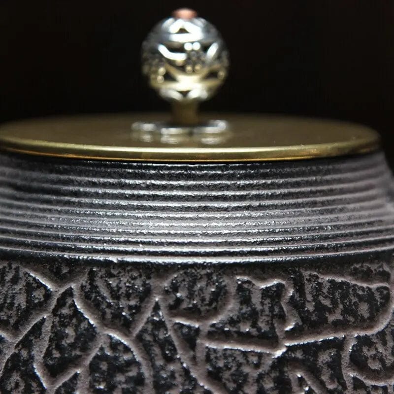 Antike japanische Teekanne aus Gusseisen 1,3L