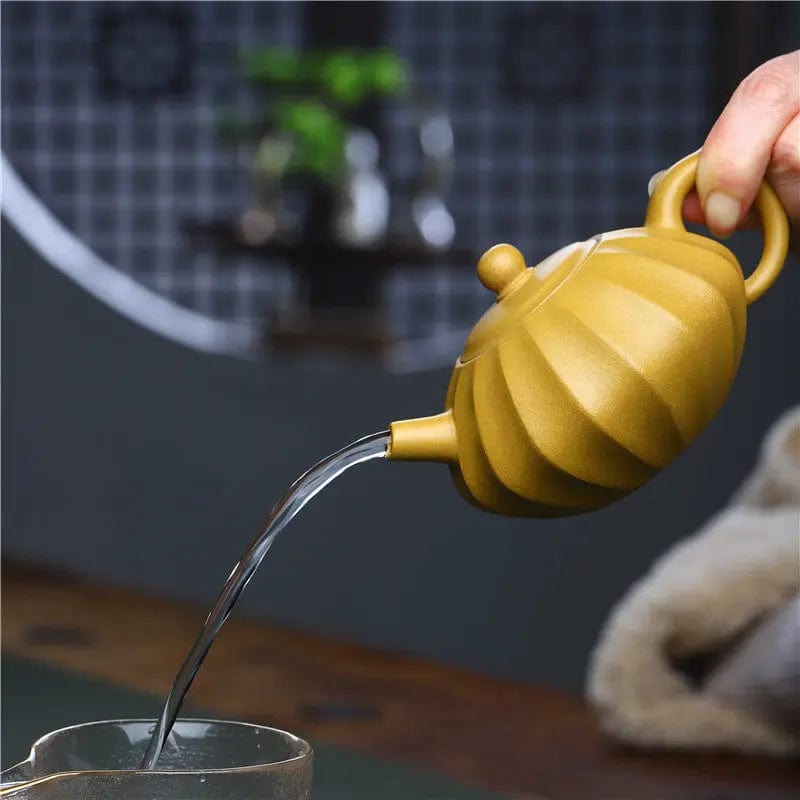 Authentische chinesische Yixing-Teekanne aus gelbem Ton 230 ml