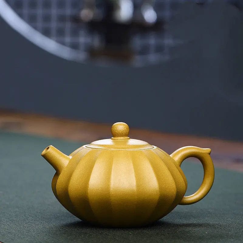 Authentische chinesische Yixing-Teekanne aus gelbem Ton 230 ml