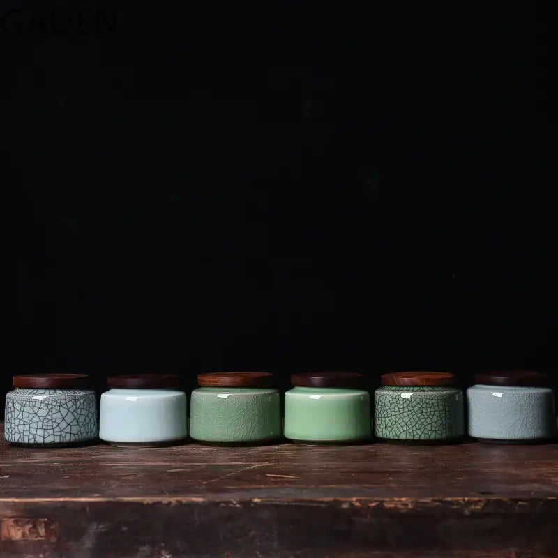 Chinesische Celadon-Teedose – Bild 3