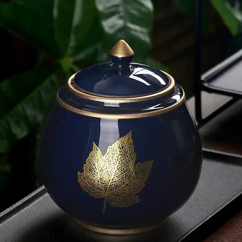 Design-Teedose mit japanischen Motiven