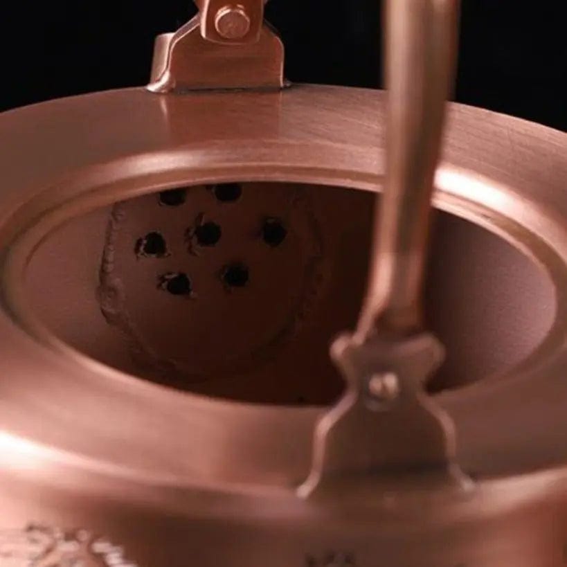 Chinesische Kupfer-Teekanne mit Pflaumenblüten 1,5L