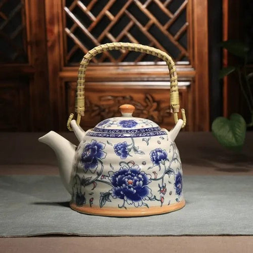 Chinesische Porzellan-Teekanne mit großen blauen Blumen 900ml