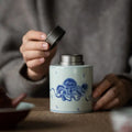 Chinesische Premium-Keramik-Teedose in Weiß und Blau