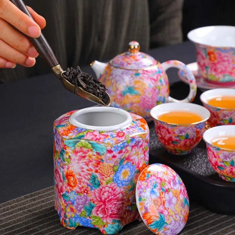 Chinesisches Teeservice aus Keramik mit Blumenmotiven