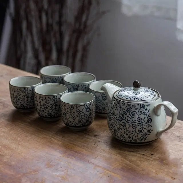 Chinesisches Teeservice aus Porzellan mit kleinen Blumen 480ML