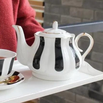 Englische Porzellankanne mit schwarzen Streifen 860ML