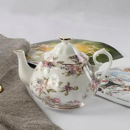Englische Teekanne mit lila Blumen aus Porzellan 1,5L
