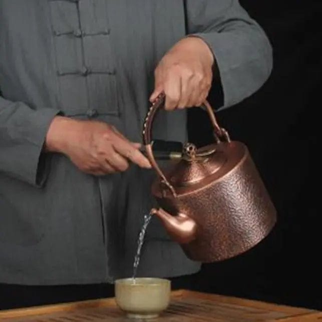 Gehämmerte chinesische Kupferkanne 2L