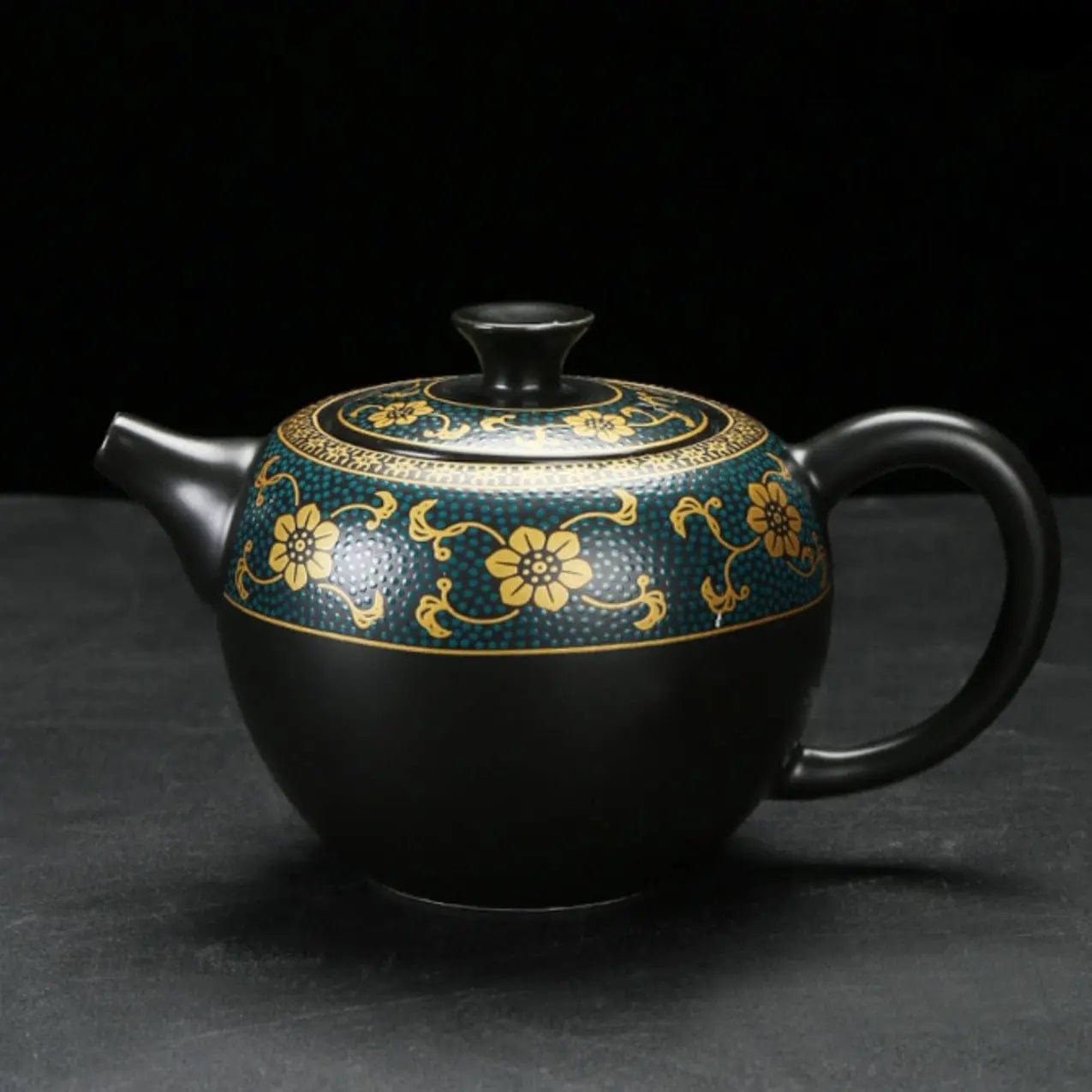 Hochwertiges chinesisches Tee-Set Schwarz und Gold