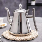 Hohe Teekanne aus Stahl 1L - 1.5L