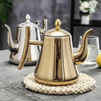 Hohe Teekanne aus Stahl 1L - 1.5L