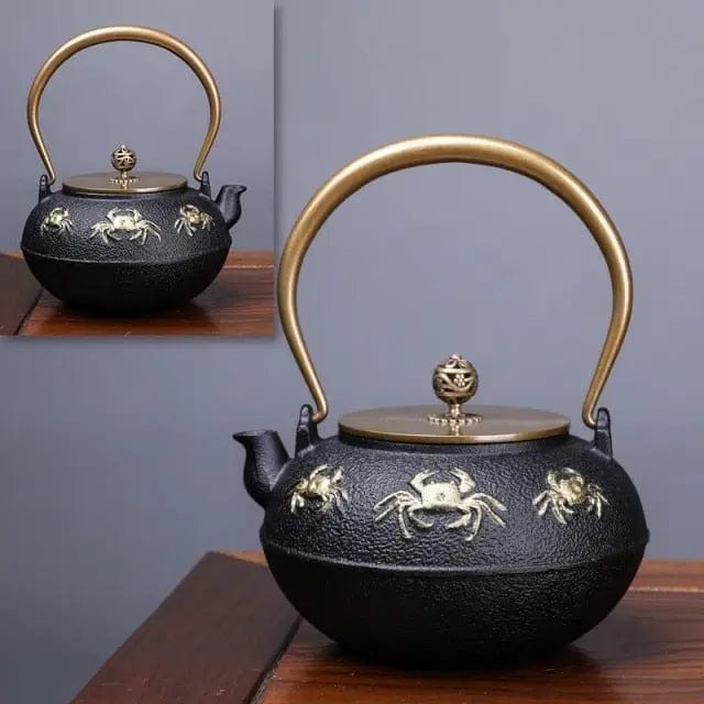 Japanische Gusseisen-Teekanne Krabben 1,2L