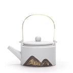 Japanische Keramik-Teekanne mit Bergmotiven 220ml