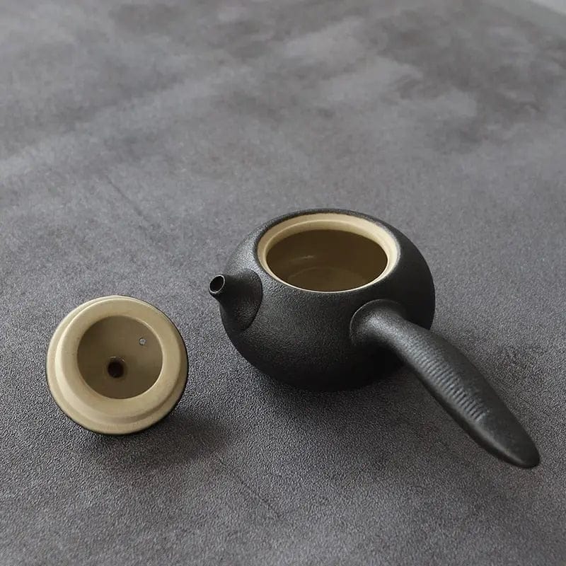Japanische Kyusu Teekanne aus schwarzer Keramik 150ML