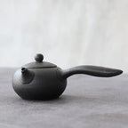 Japanische Kyusu Teekanne aus schwarzer Keramik 150ML