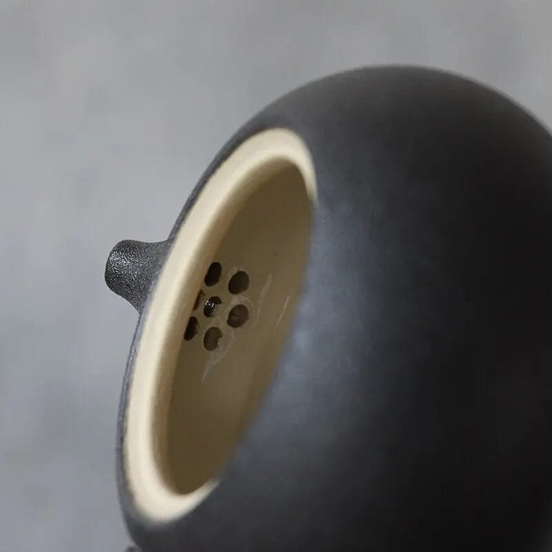 Japanische Kyusu Teekanne aus schwarzer Keramik 150ML