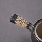 Japanische Kyusu-Teekanne aus schwarzer Keramik 500 ml