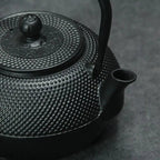 Japanische Teekanne aus emailliertem Gusseisen Schwarz 600ML - 1.2L