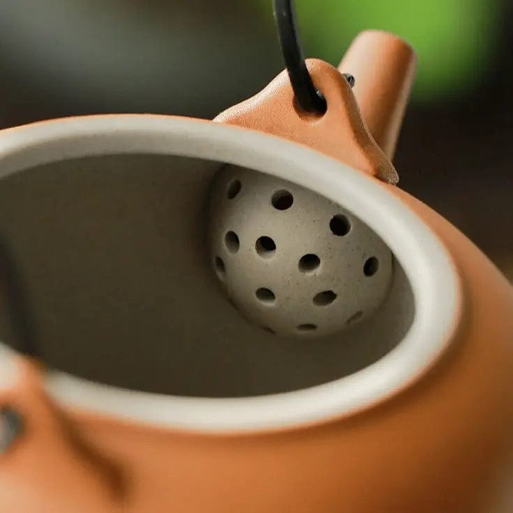 Japanische Teekanne mit Bergmotiven aus Keramik 350ml