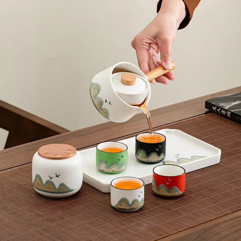 Japanisches Teeservice mit drehbarer Teekanne