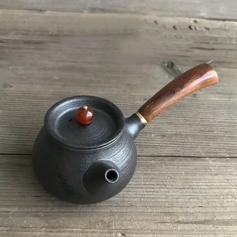 Kleine japanische Teekanne aus schwarzer Keramik, 180 ml