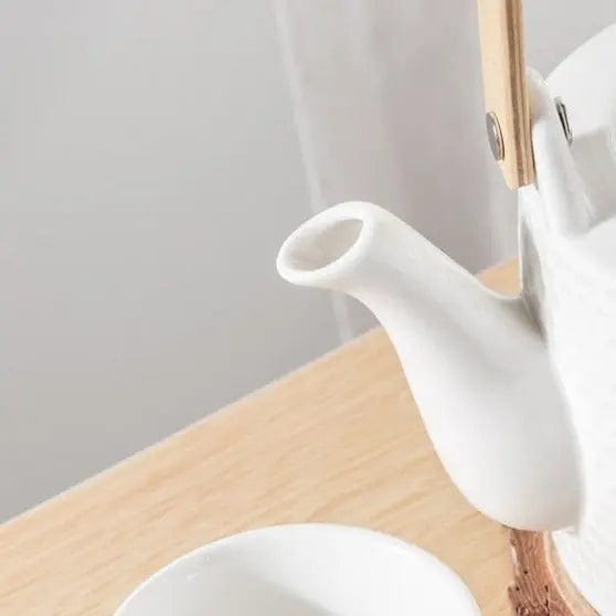 Skandinavische Teekanne aus gehämmertem Porzellan 750ML