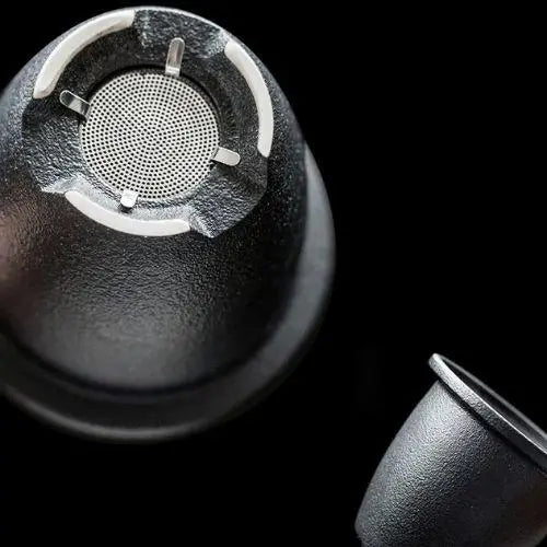 Keramik-Teebecher mit Sieb 400ml – handwerkliches Design – Bild 5