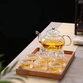 Teeservice aus Glas im Kürbisdesign