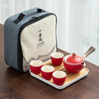 Transportierbares chinesisches Tee-Set aus Keramik