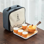 Transportierbares chinesisches Tee-Set aus Keramik