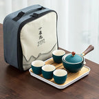 Transportierbares chinesisches Tee-Set aus Keramik
