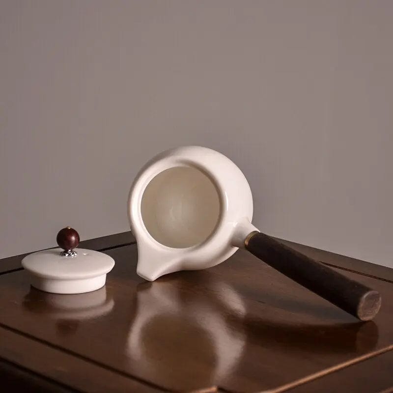 Weiße japanische Kyusu-Keramik-Teekanne 200ml