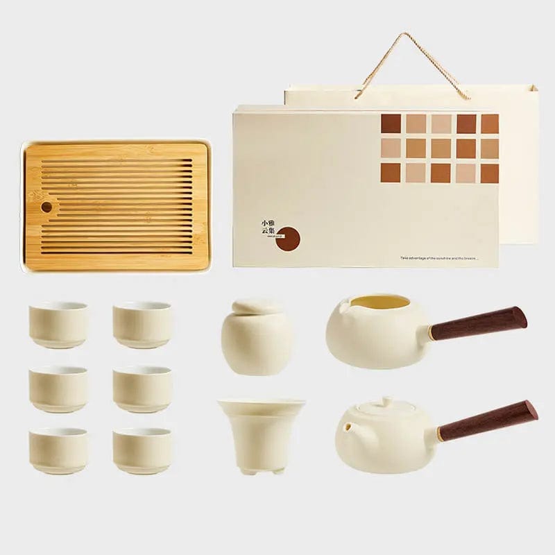 Weißes chinesisches Teeservice aus Keramik